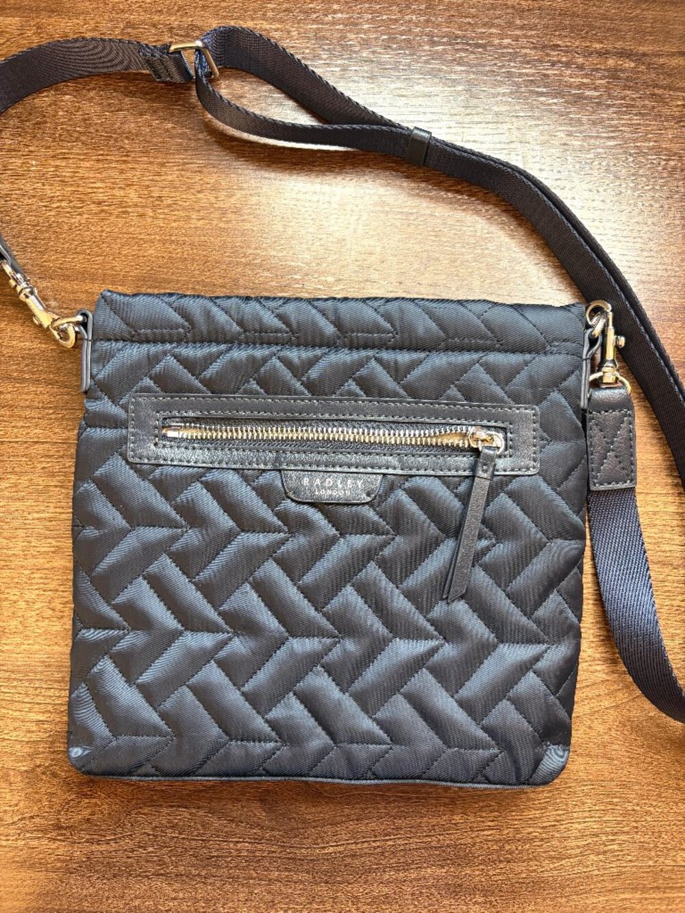 Gorpcore Streetwear Radley London Quilted Crossbody Athleisure Commuter Purse